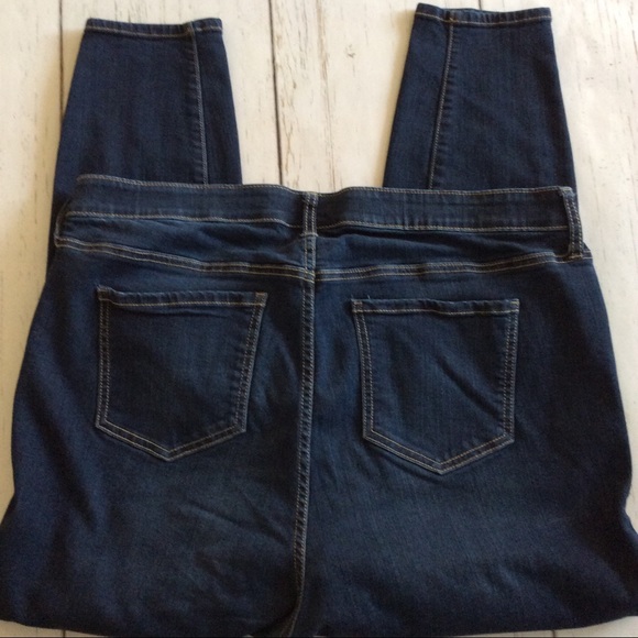 Torrid Premium 20S Sky High Skinny Jeans - Picture 5 of 10